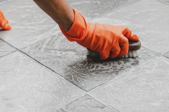 commercial cleaner with glove